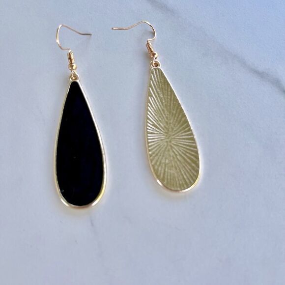 7/$35 BLACK WATER DROPS - Picture 3 of 6